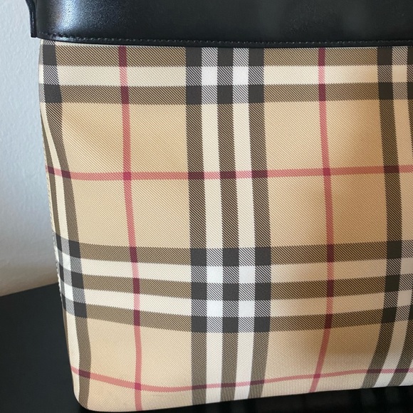 Burberry Nova Check Tote - Picture 2 of 8